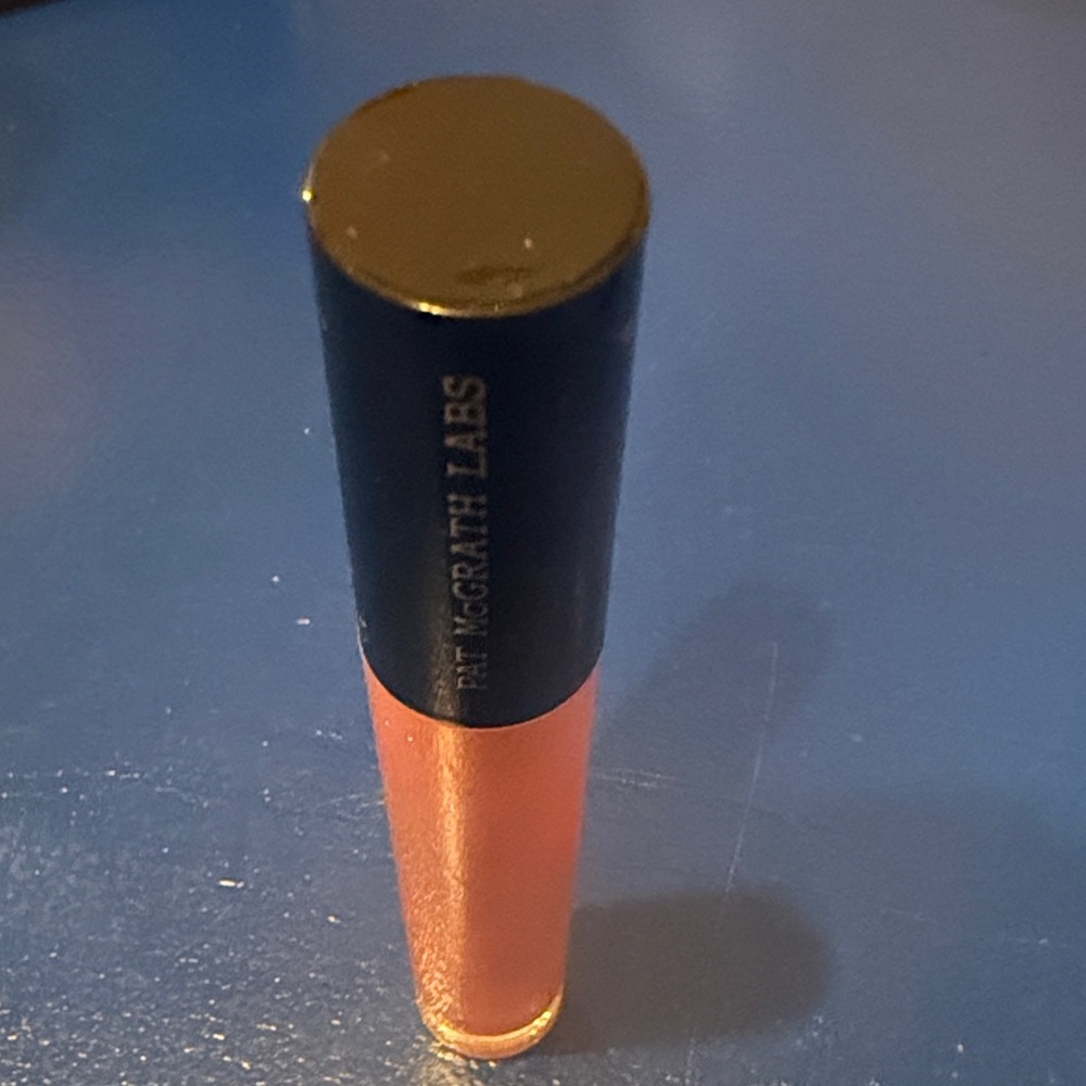 Pat McGrath LUST: Gloss™
Pale Fire Nectar - Picture 2 of 3